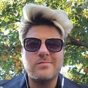 Meet your Posher, Justin